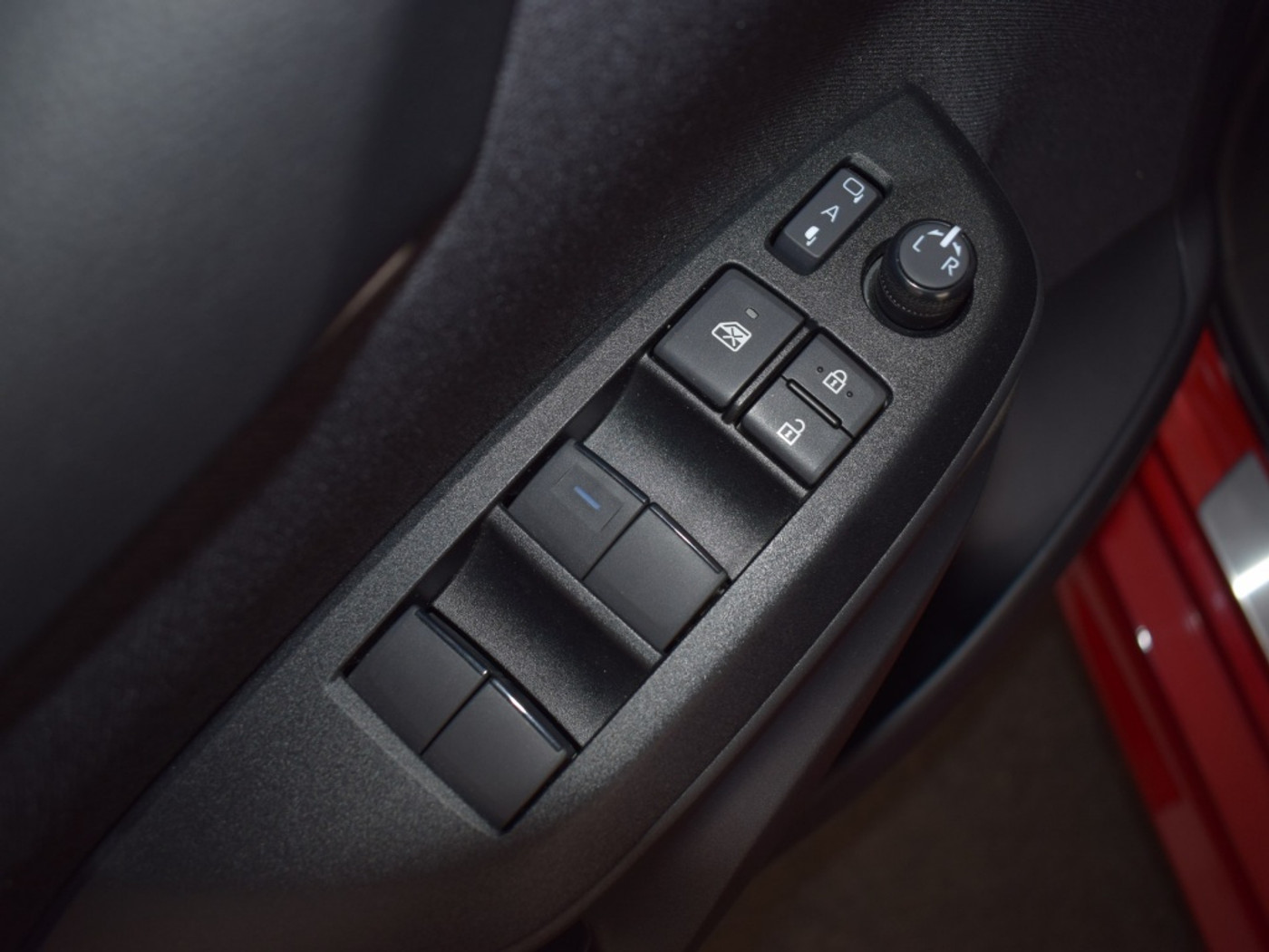 Foto van Mazda Mazda2 Hybrid