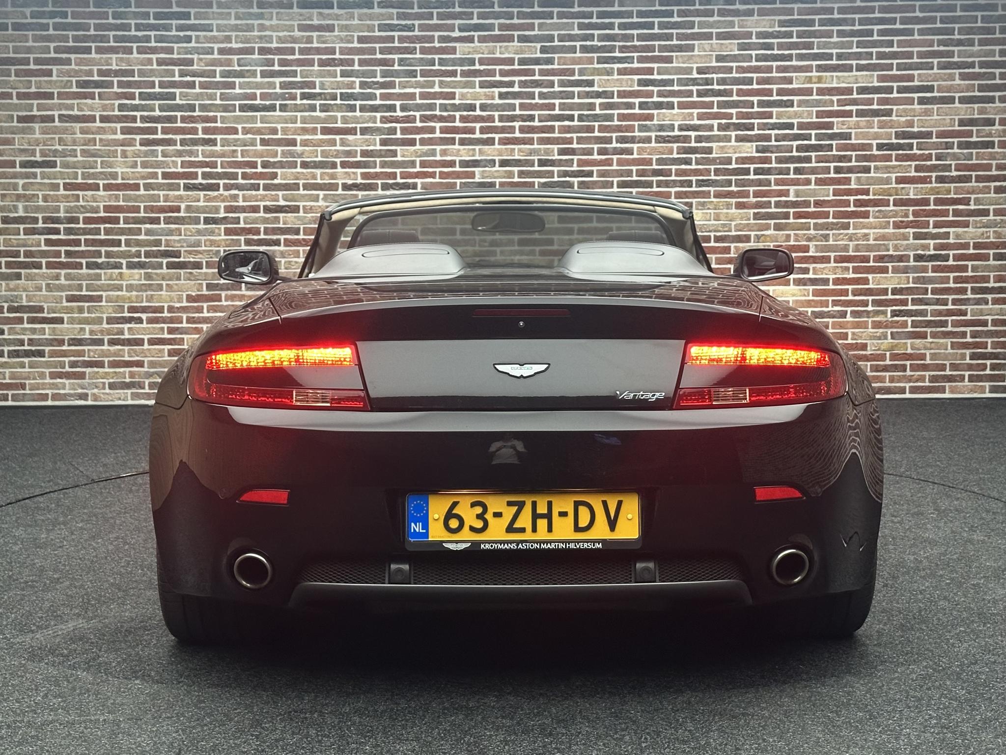 Foto van Aston Martin V8 Vantage Roadster
