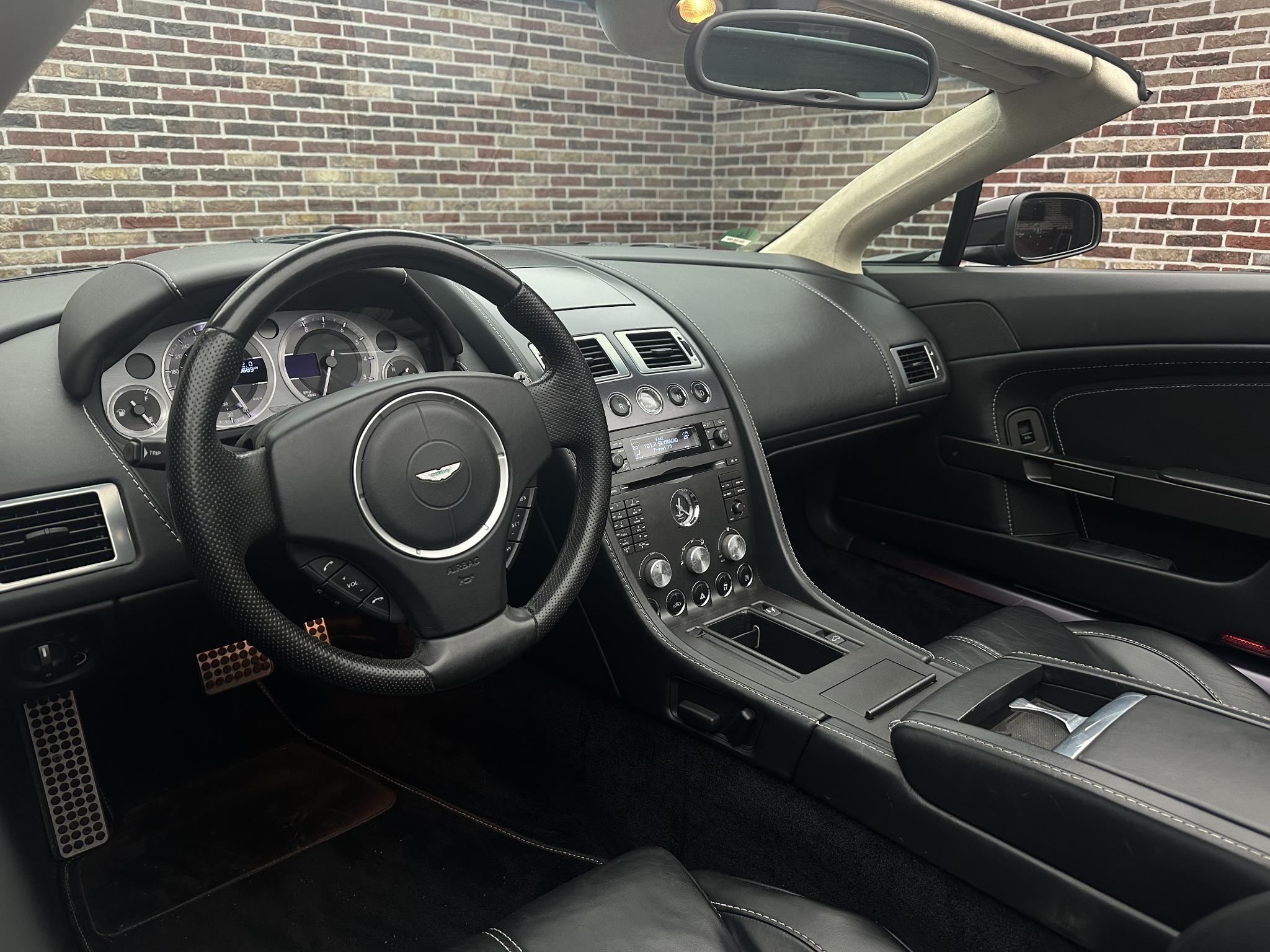Foto van Aston Martin V8 Vantage Roadster