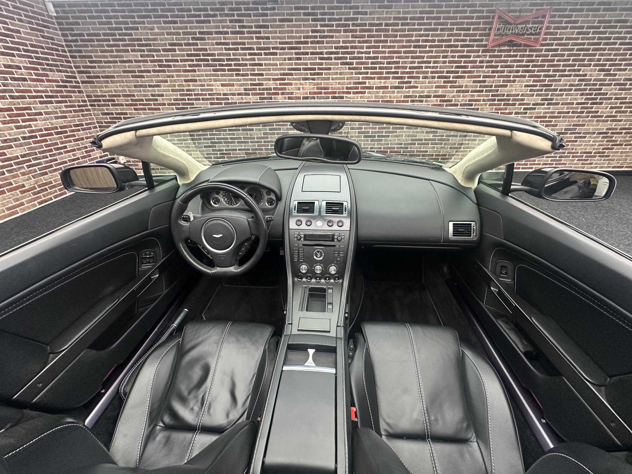 Foto van Aston Martin V8 Vantage Roadster