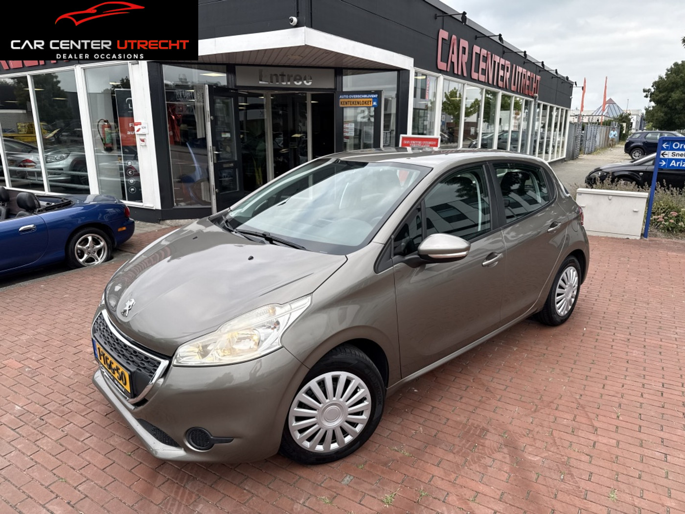 Peugeot 208 1.2 VTi Urban Soul airco trekhaak 5drs 140dkm 2013 - voorkant