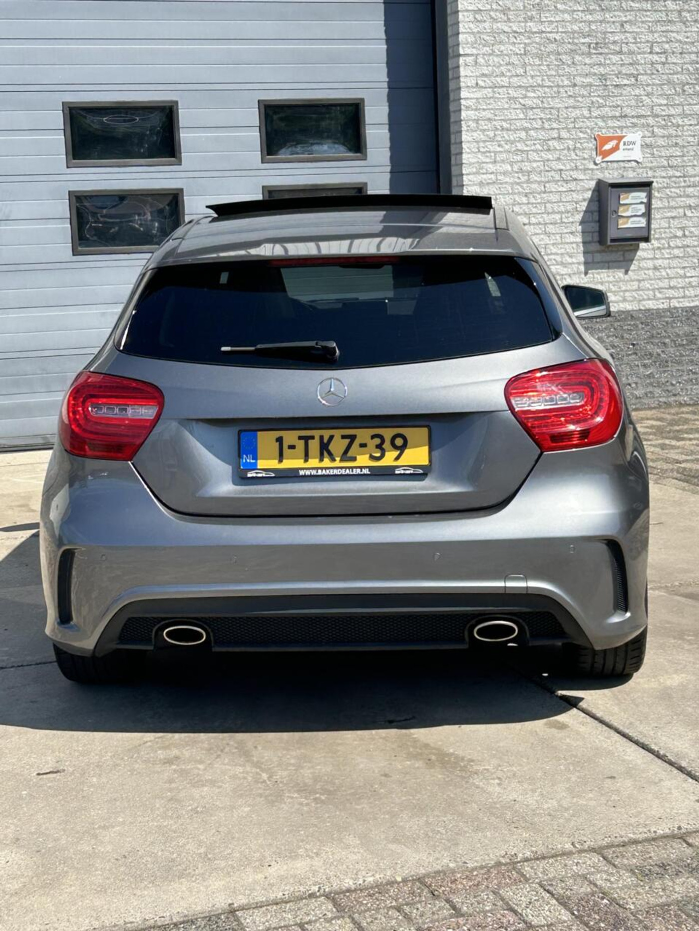 Foto van Mercedes-Benz A 180