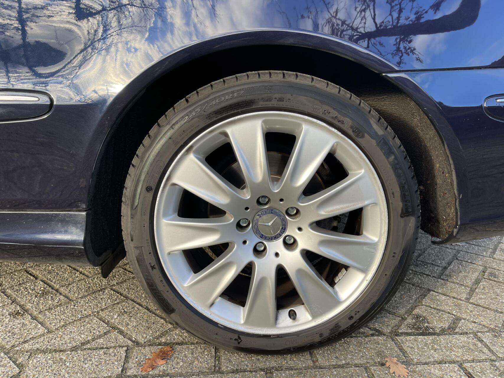Foto van Mercedes-Benz CLK 350