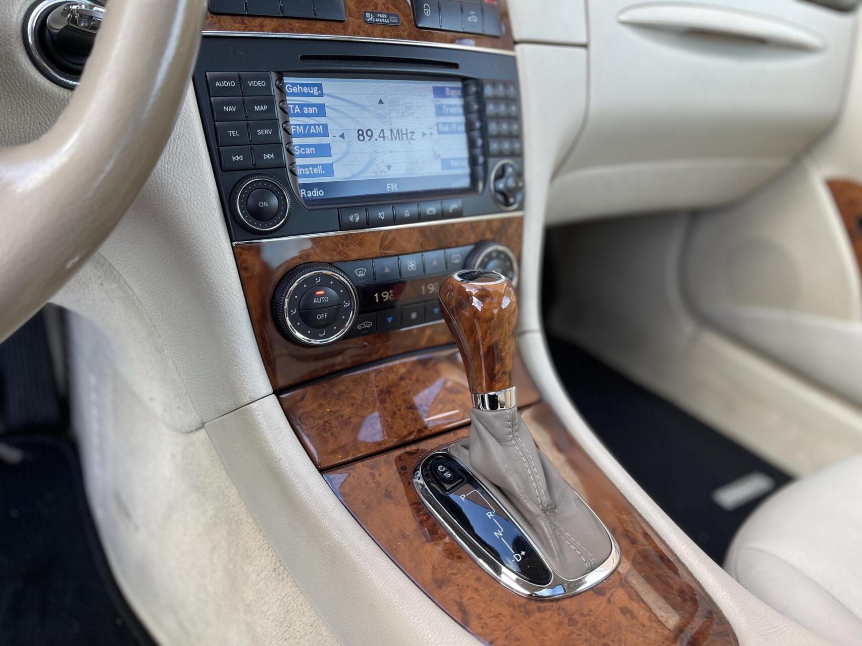 Foto van Mercedes-Benz CLK 350