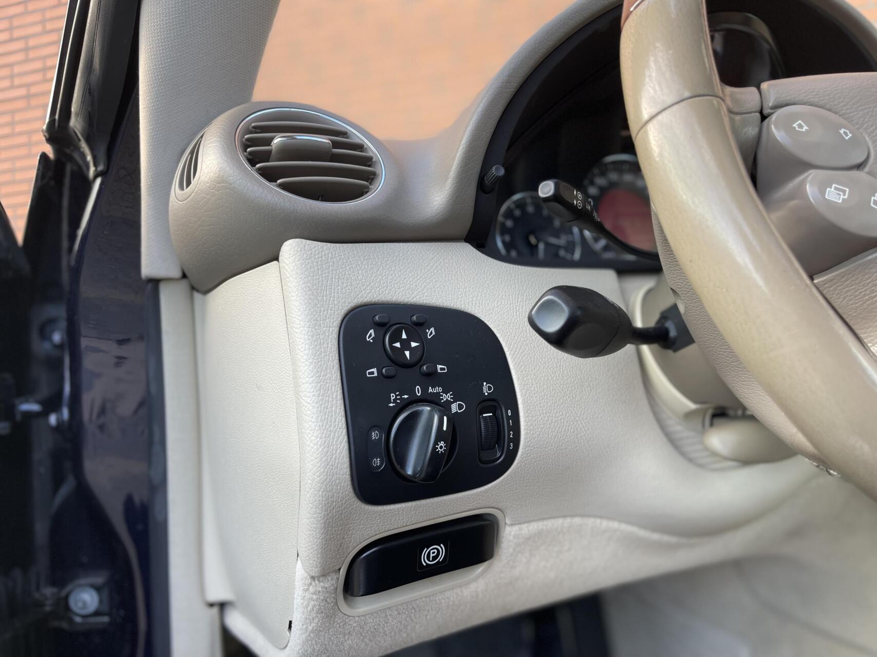 Foto van Mercedes-Benz CLK 350