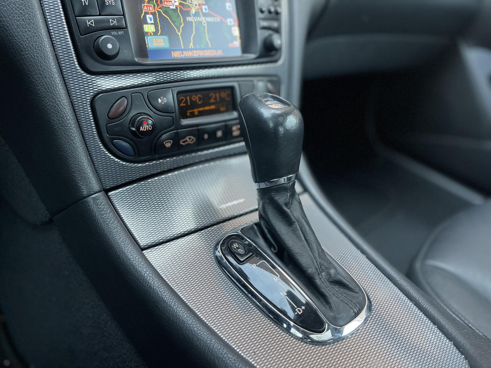 Foto van Mercedes-Benz CLK 320