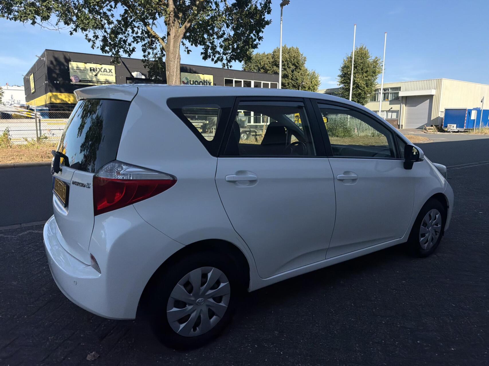 Foto van Toyota Toyota Verso-s