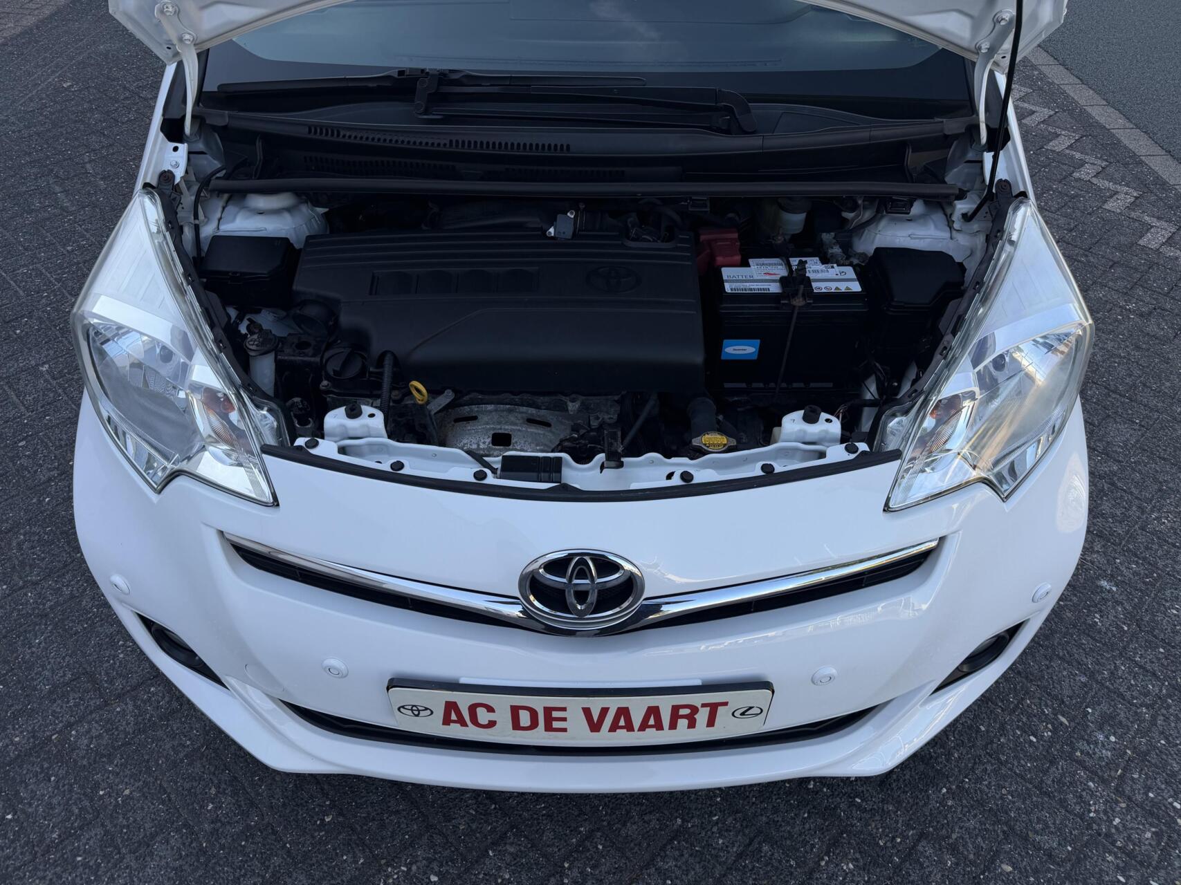 Foto van Toyota Toyota Verso-s