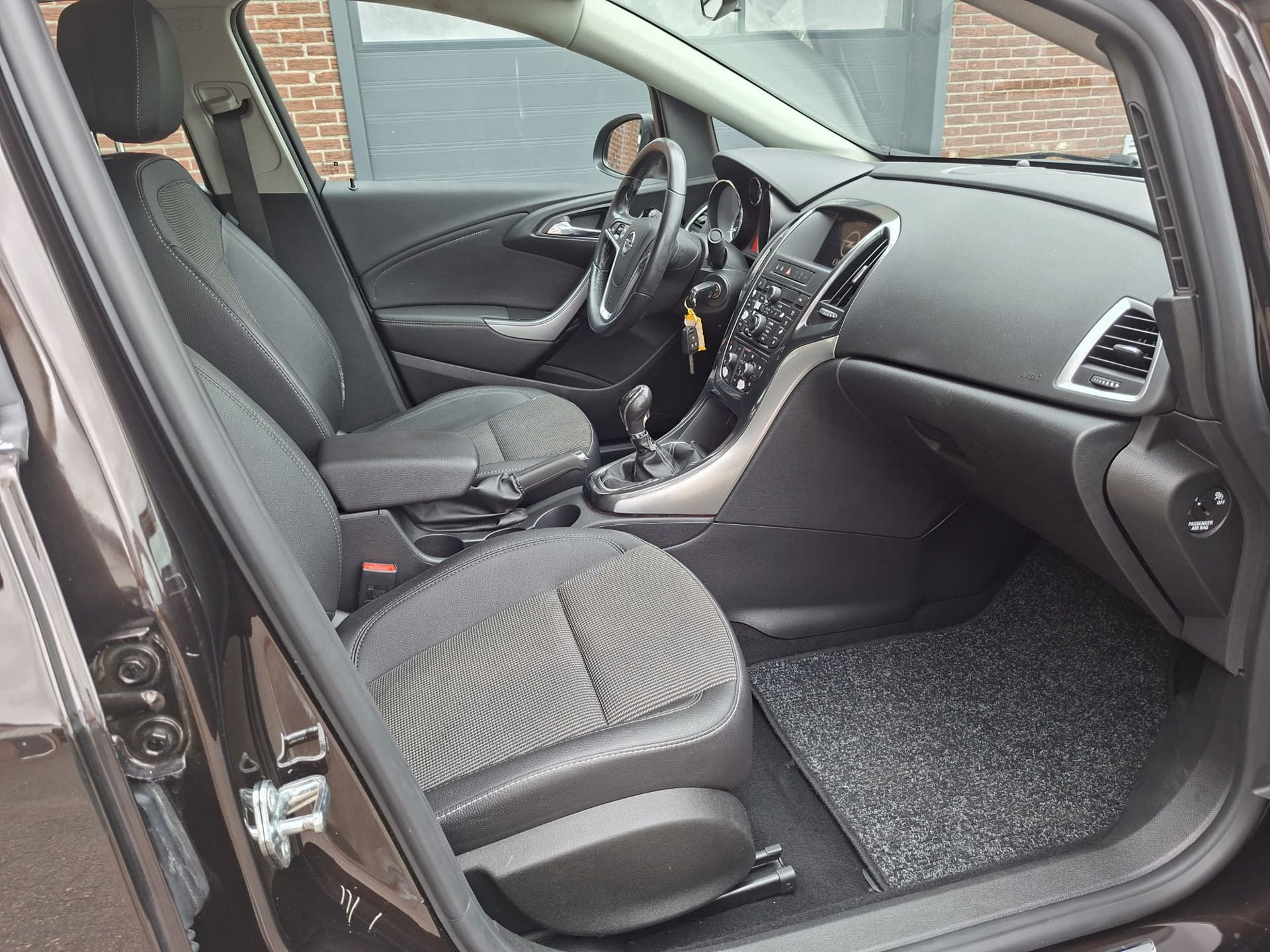 Foto van Opel Astra Notchback