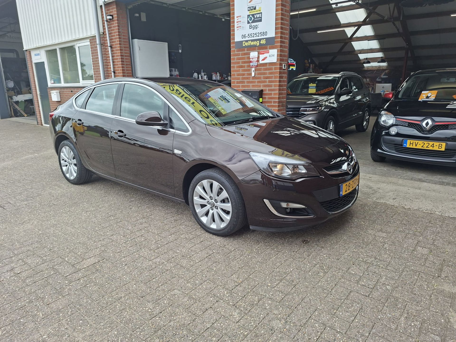 Foto van Opel Astra Notchback