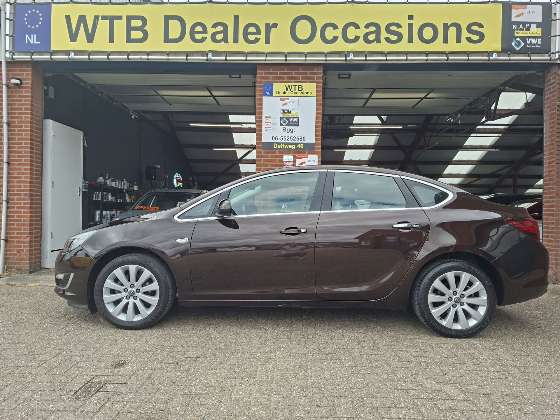 Foto van Opel Astra Notchback