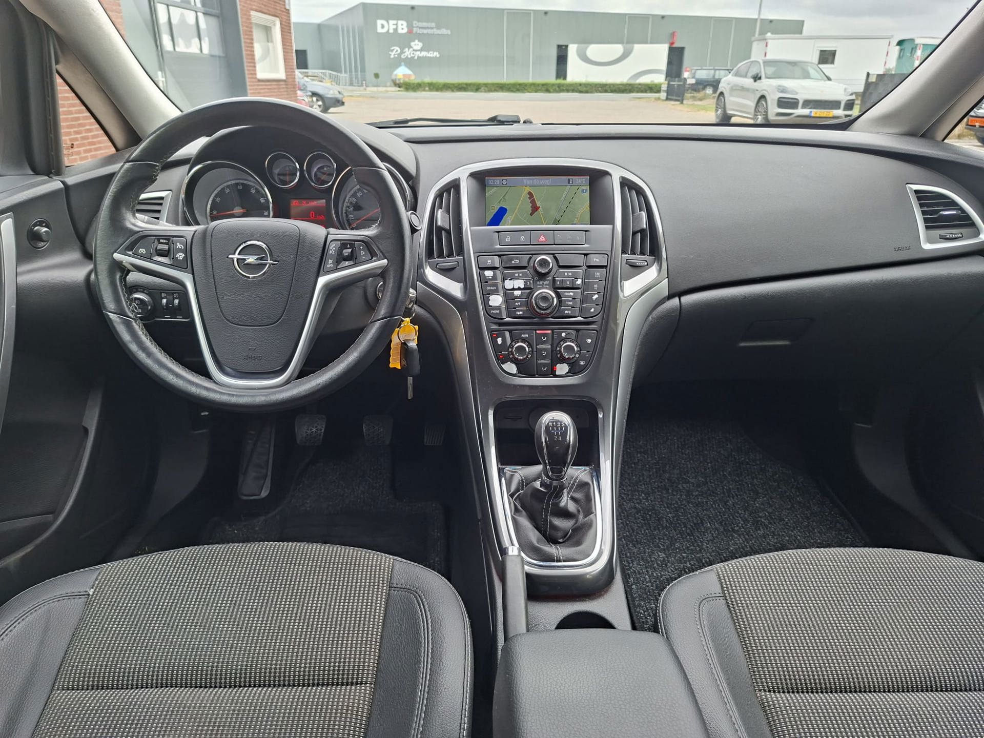Foto van Opel Astra Notchback