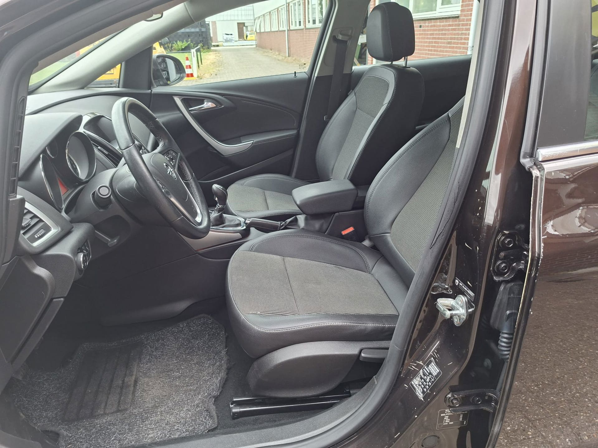 Foto van Opel Astra Notchback