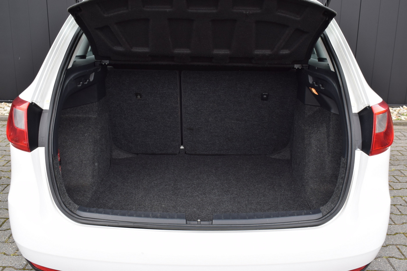 Foto van Seat Ibiza ST