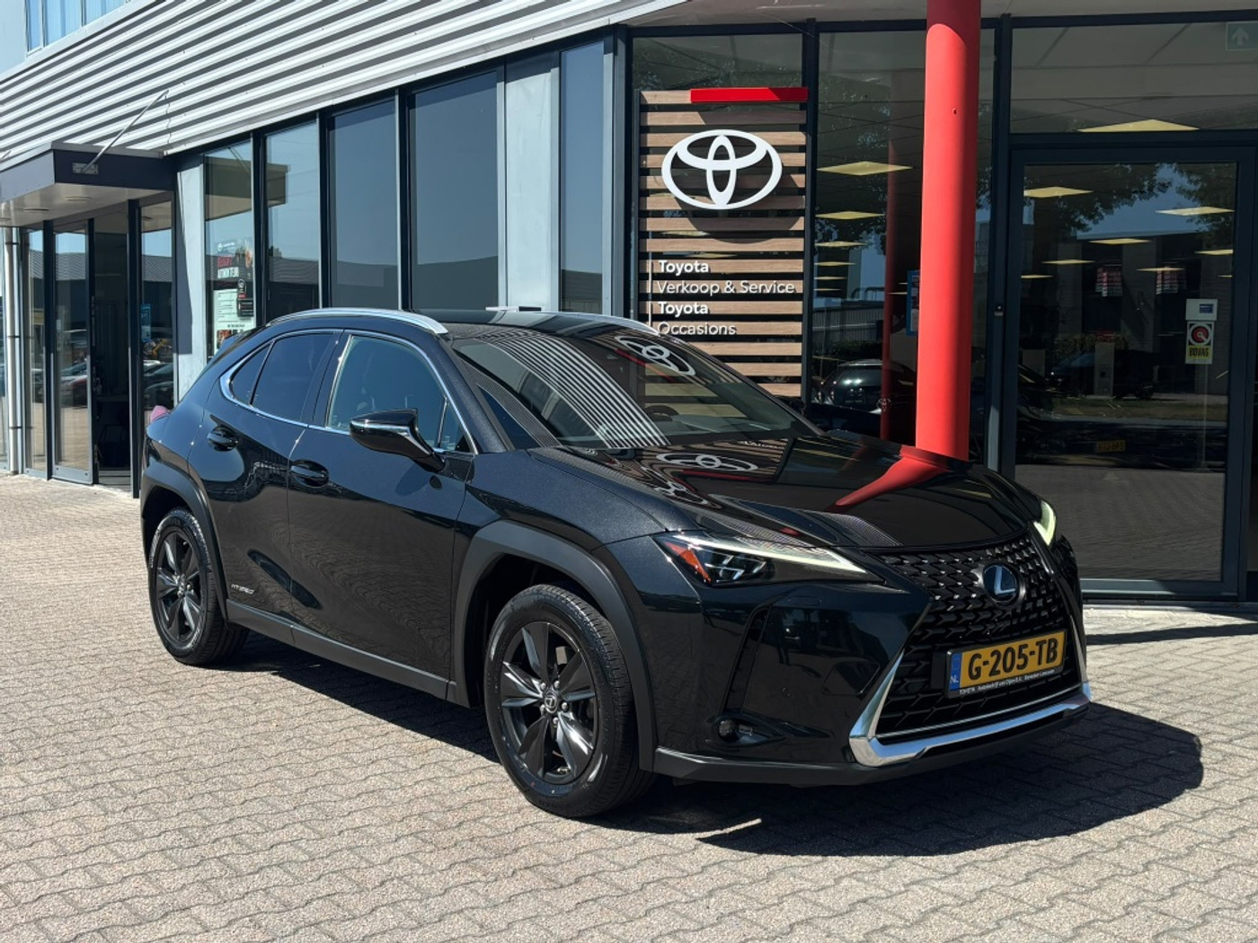 Lexus Lexus Ux250h 250h First Edition / Navi / Alarm klasse 3 / Achtr. Camera 2019 - voorkant