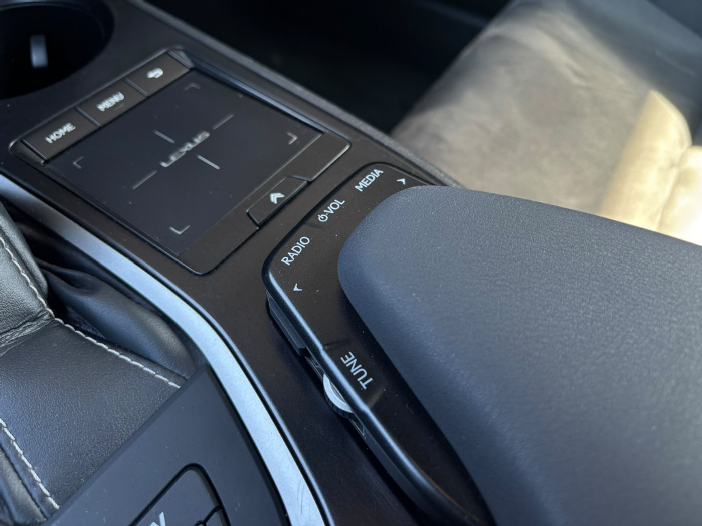 Foto van Lexus Lexus Ux250h