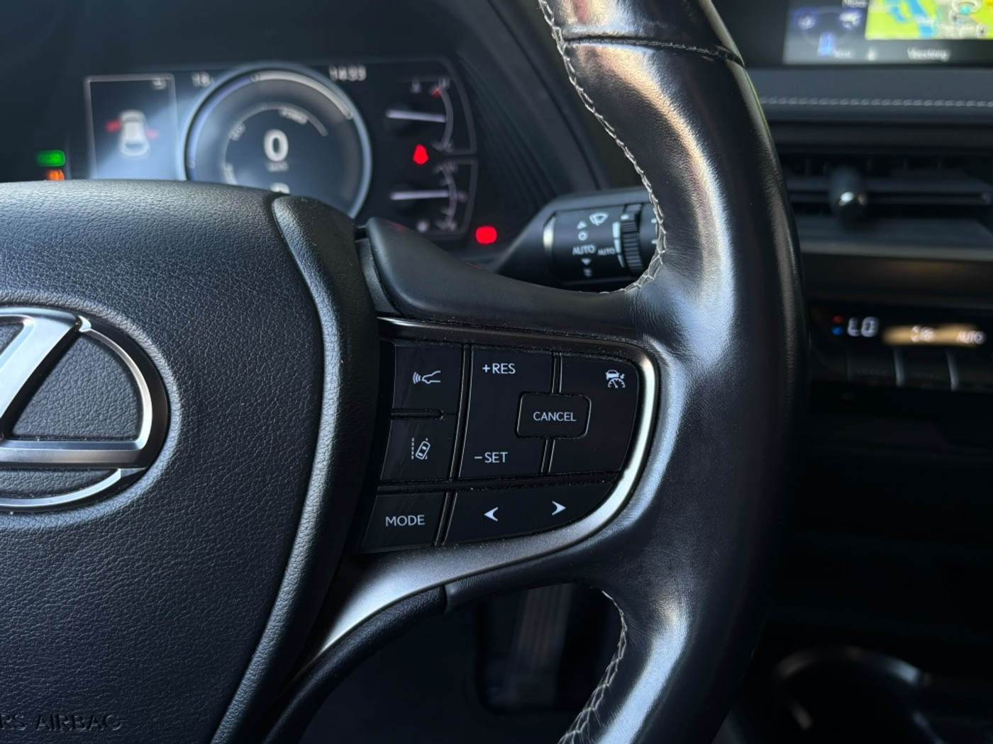 Foto van Lexus Lexus Ux250h