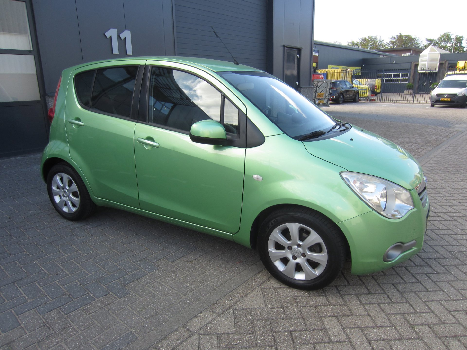 Foto van Opel Agila