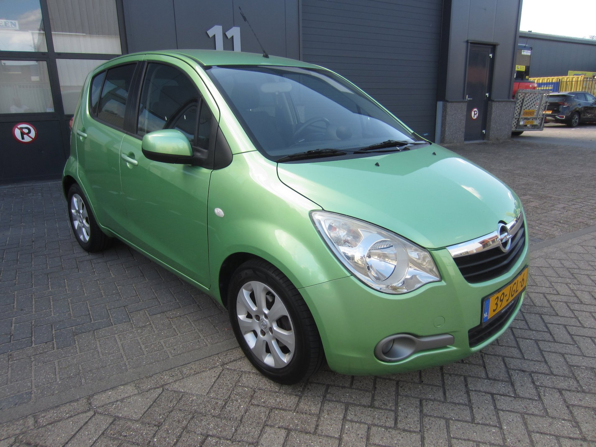 Foto van Opel Agila