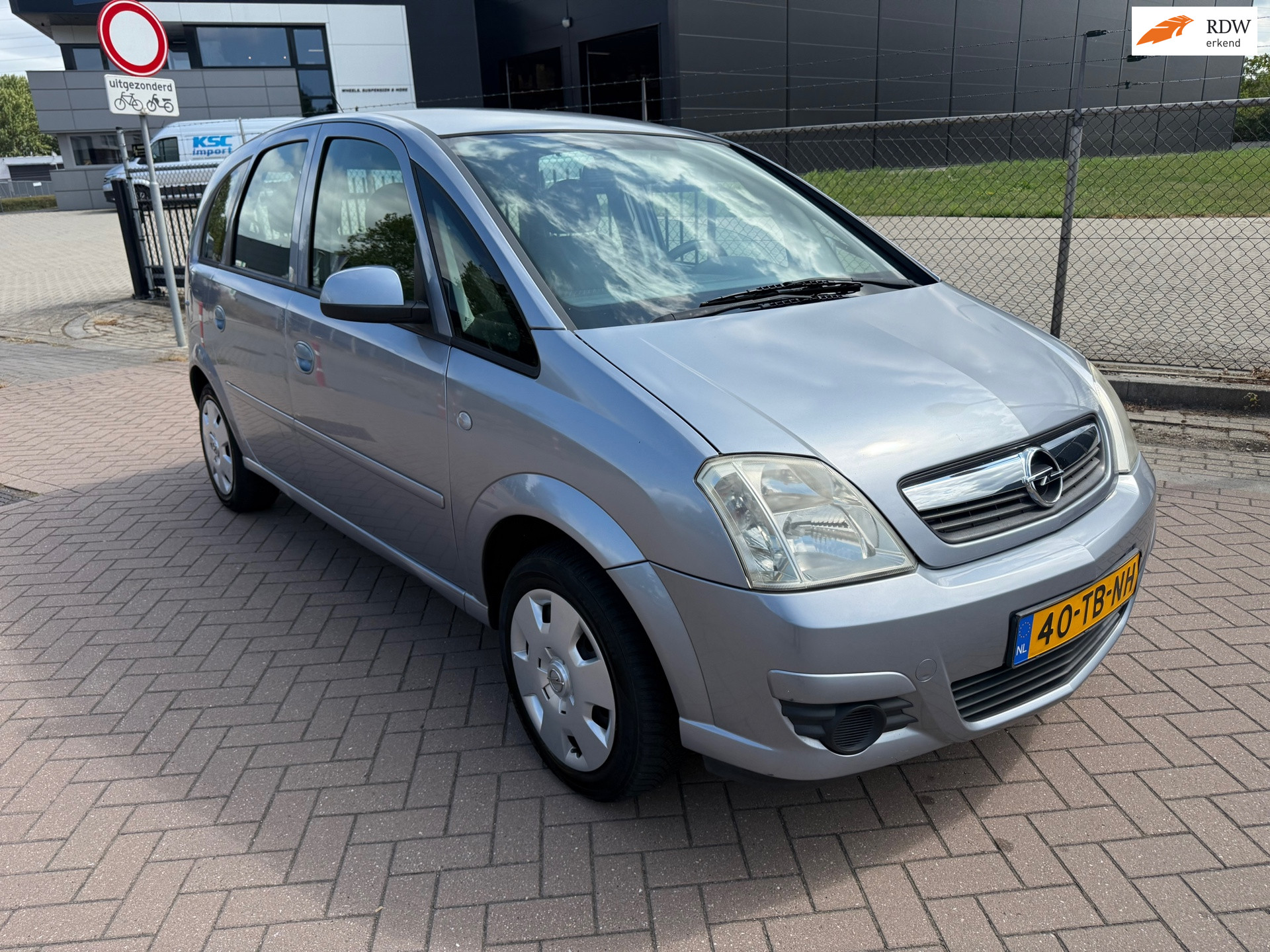 Opel Meriva-a 1.6-16V Enjoy  NWE APK** 2006 - voorkant