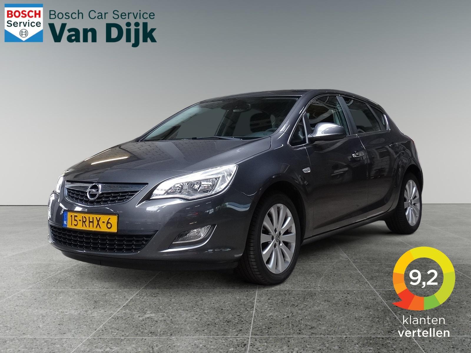 Opel Astra 1.4 Edition Trekhaak I Cruise I goed onderhouden 2011 - voorkant