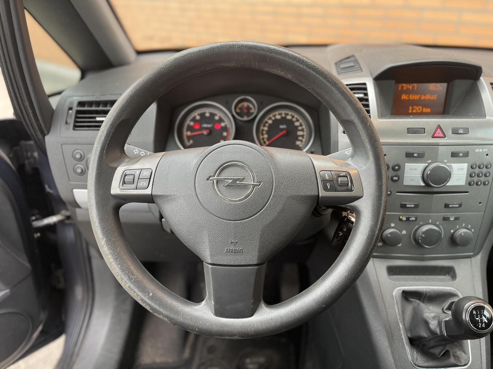 Foto van Opel Zafira