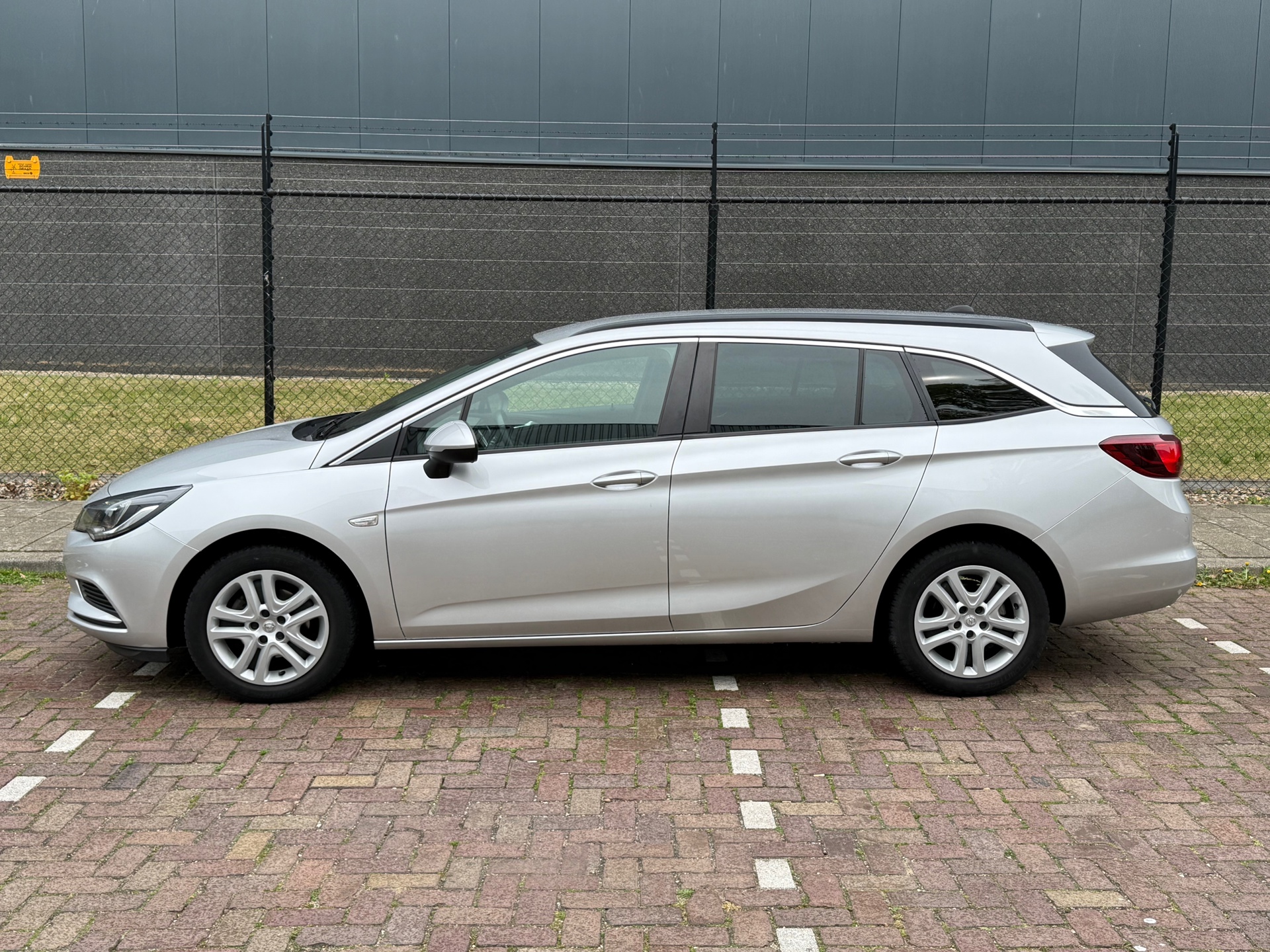 Foto van Opel Astra Sports Tourer