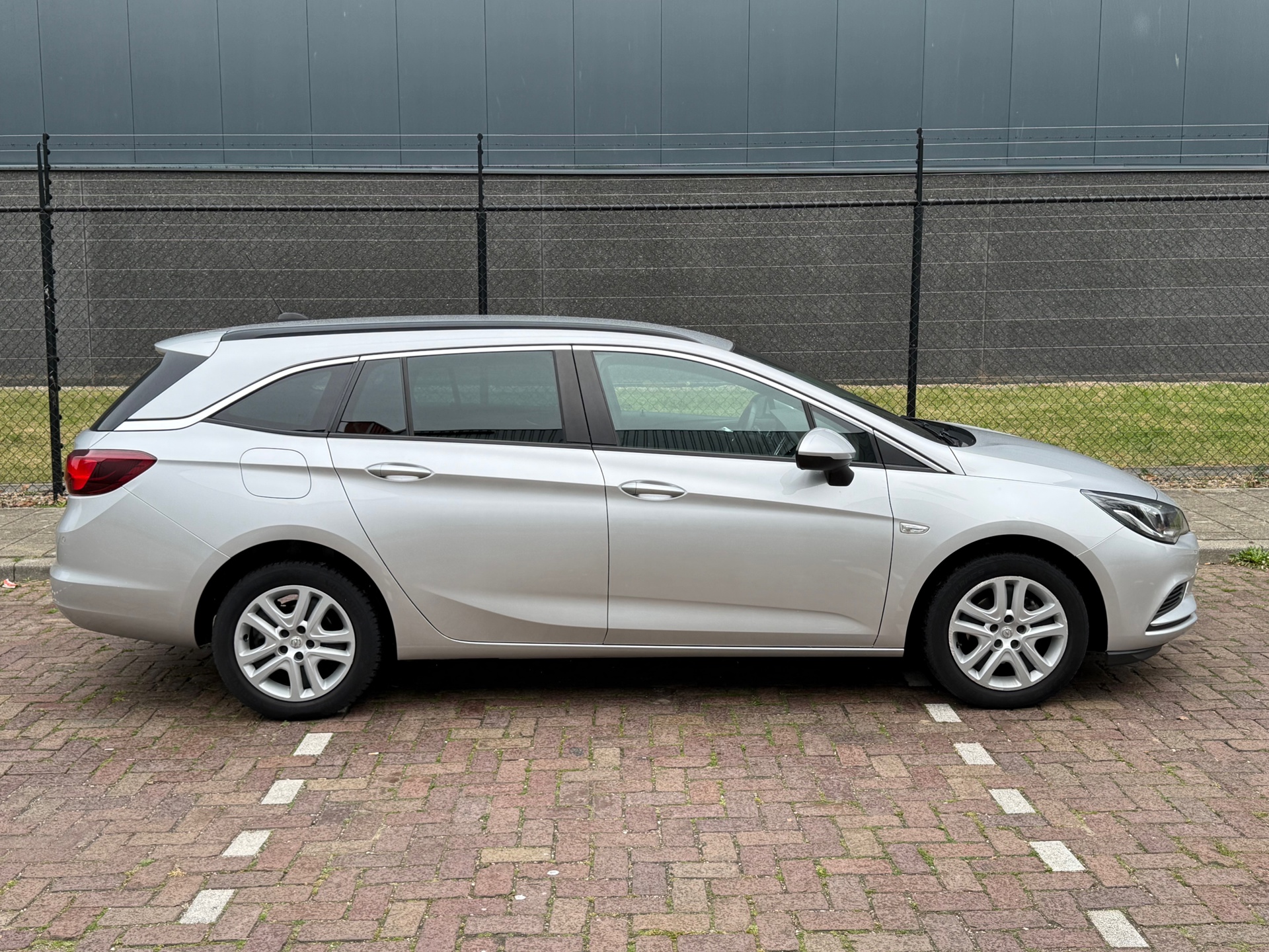 Foto van Opel Astra Sports Tourer
