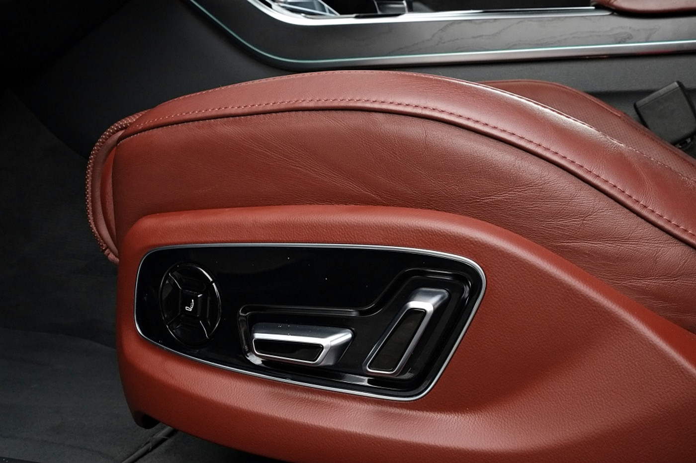 Foto van Audi A8 L
