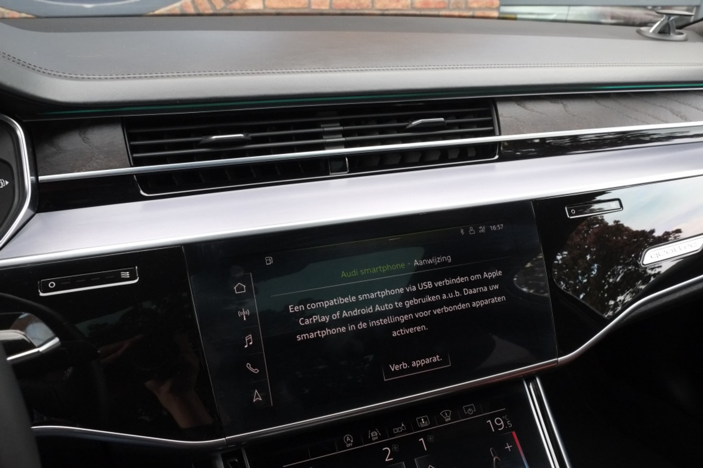 Foto van Audi A8 L