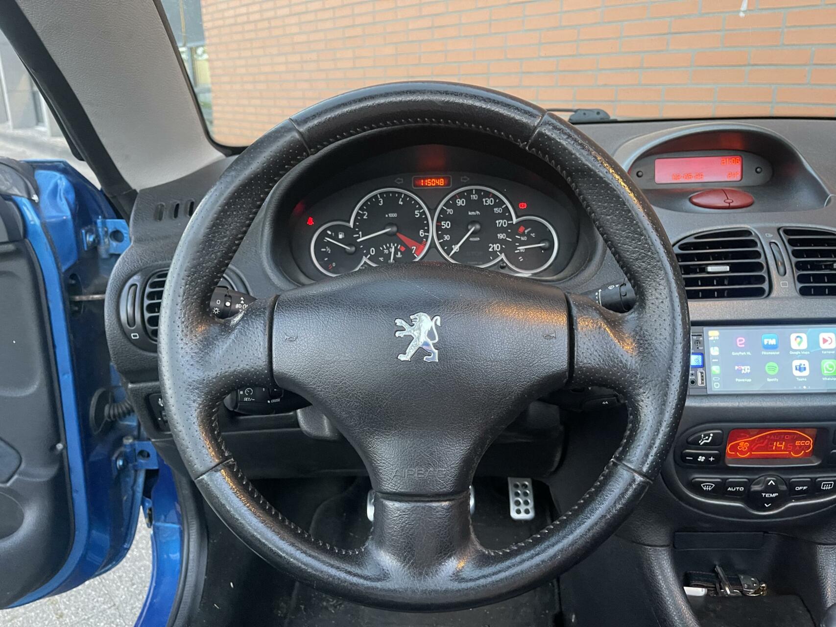 Foto van Peugeot 206 CC