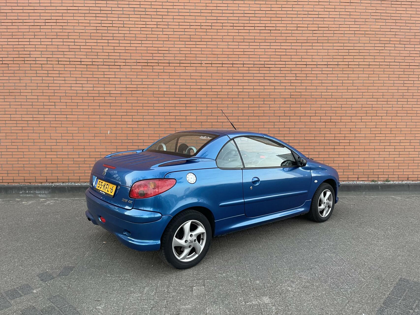 Foto van Peugeot 206 CC