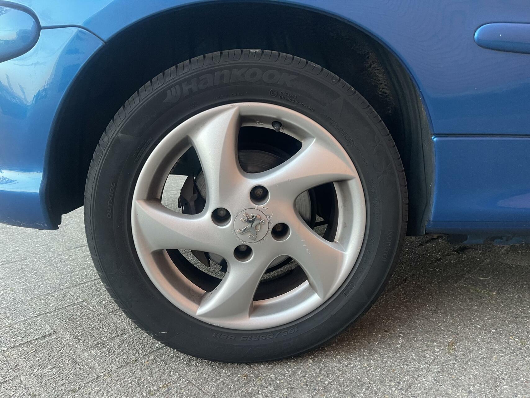 Foto van Peugeot 206 CC