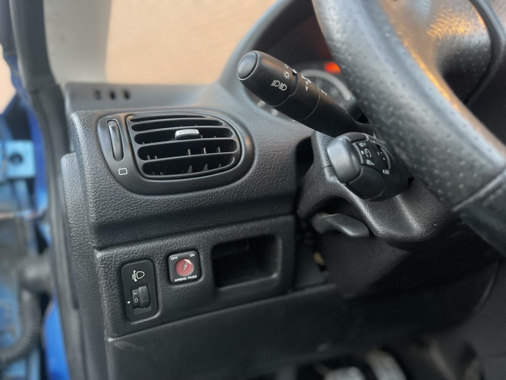 Foto van Peugeot 206 CC