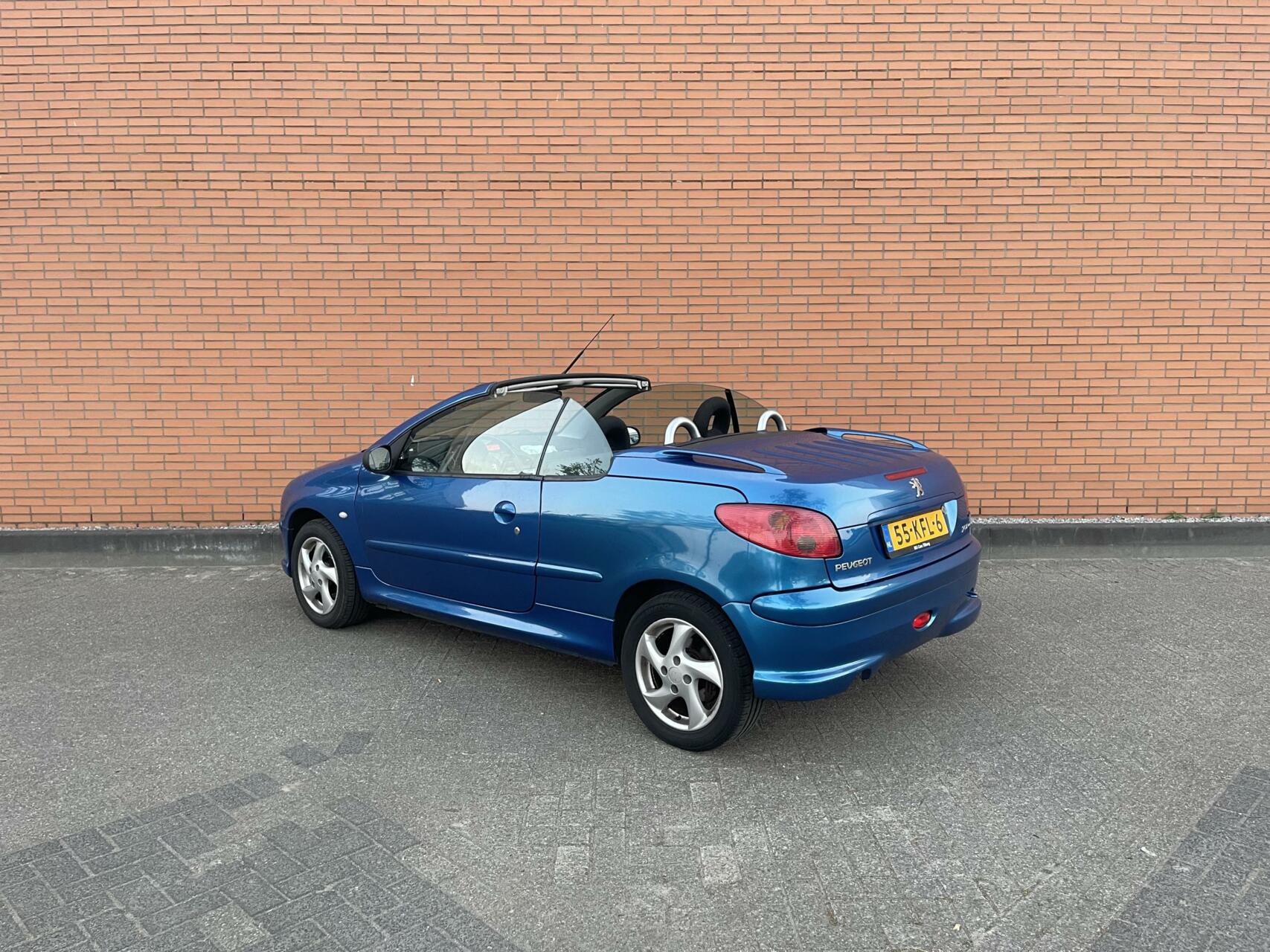 Foto van Peugeot 206 CC