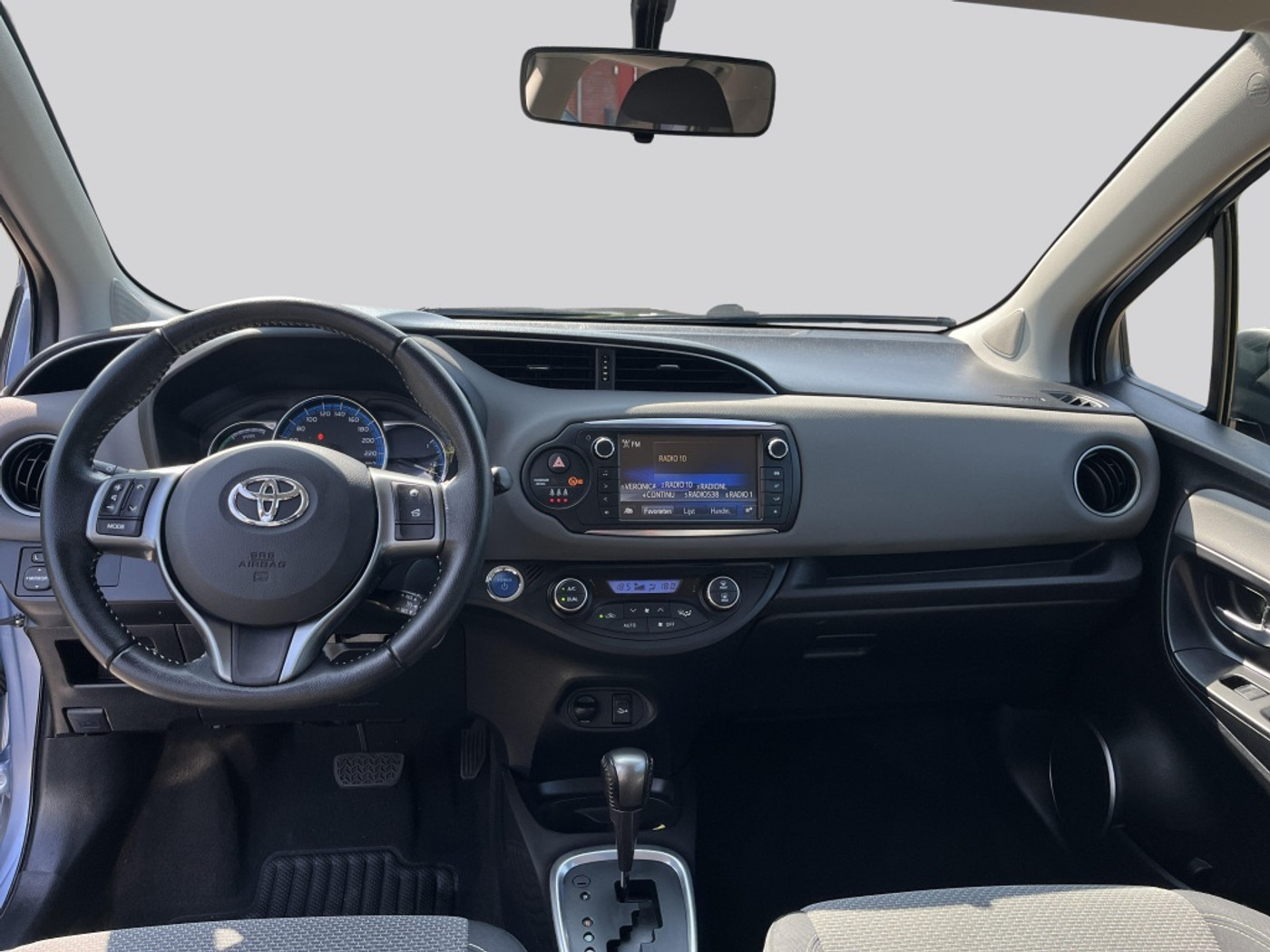 Foto van Toyota Toyota Yaris Hybrid