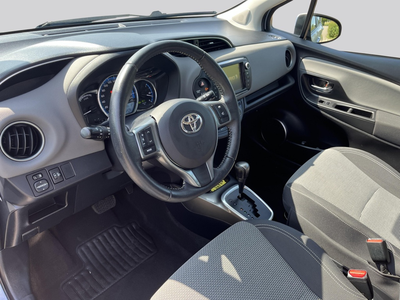 Foto van Toyota Toyota Yaris Hybrid