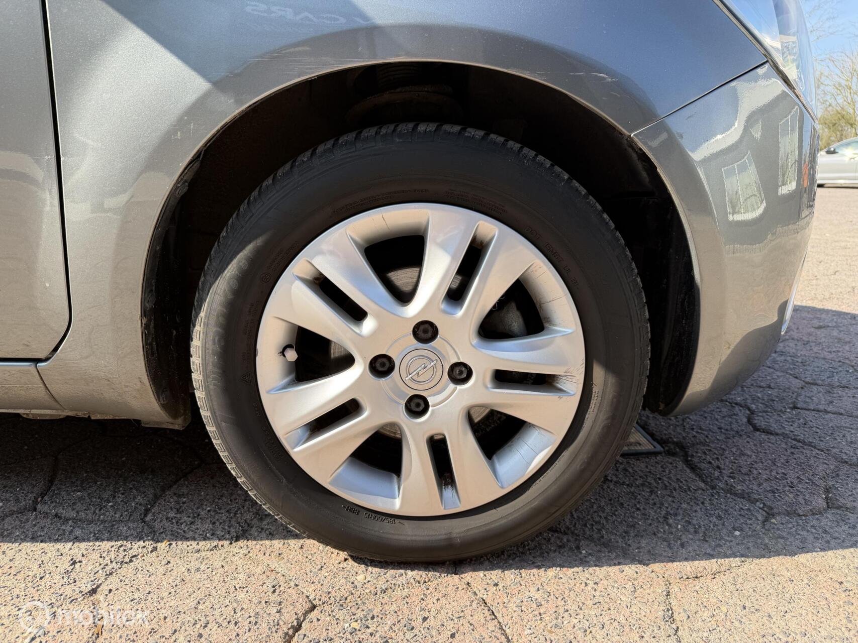 Foto van Opel Agila