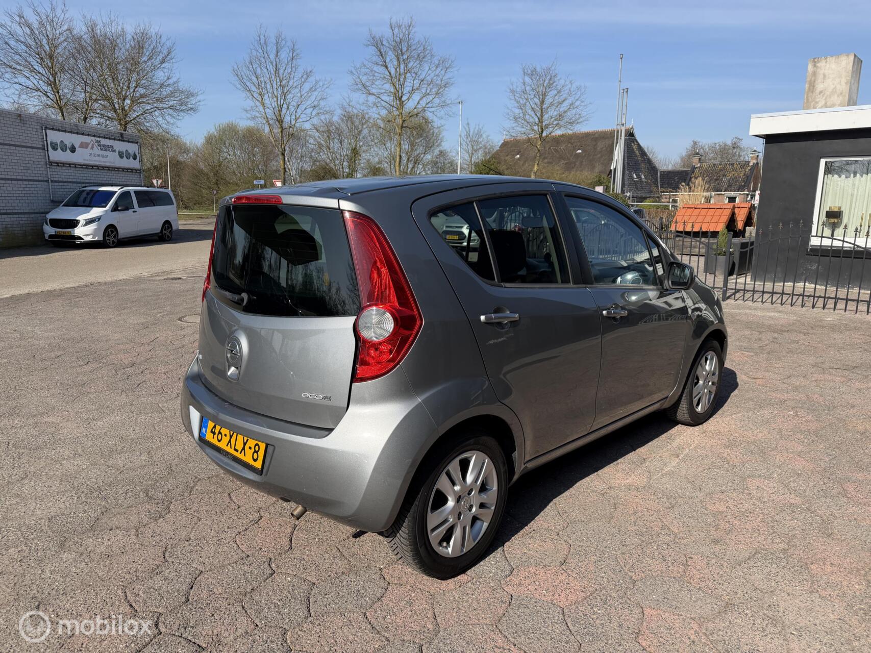 Foto van Opel Agila