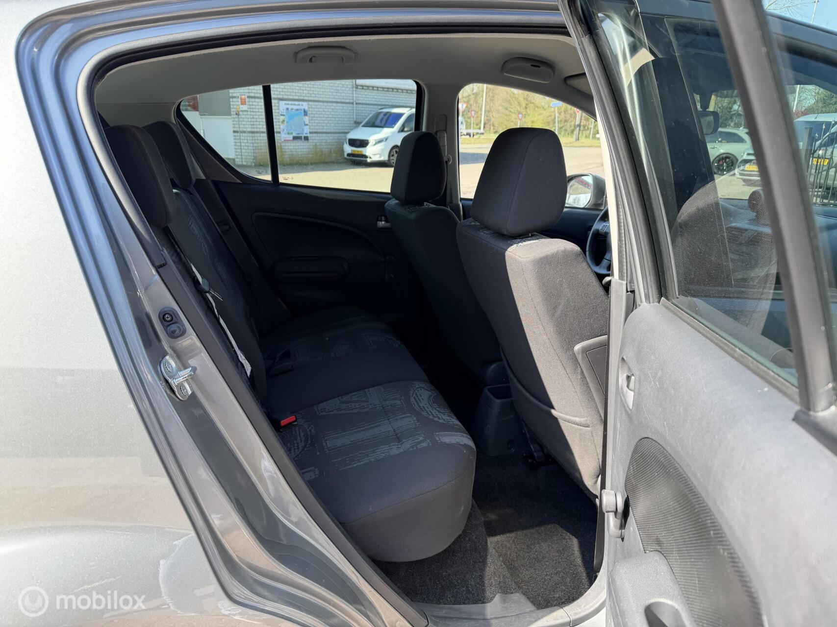 Foto van Opel Agila