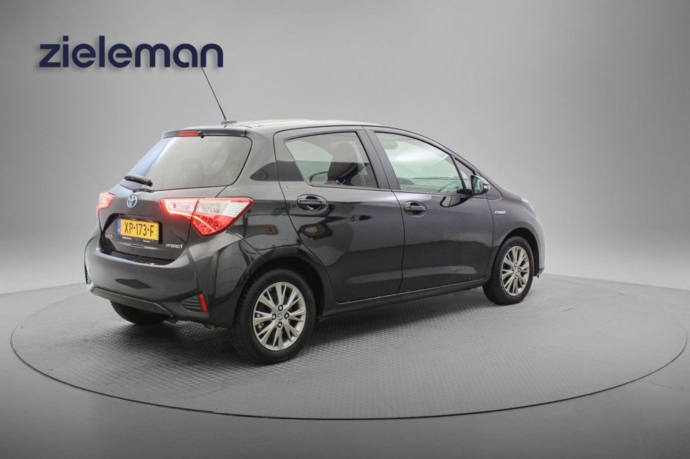 Foto van Toyota Toyota Yaris Hybrid