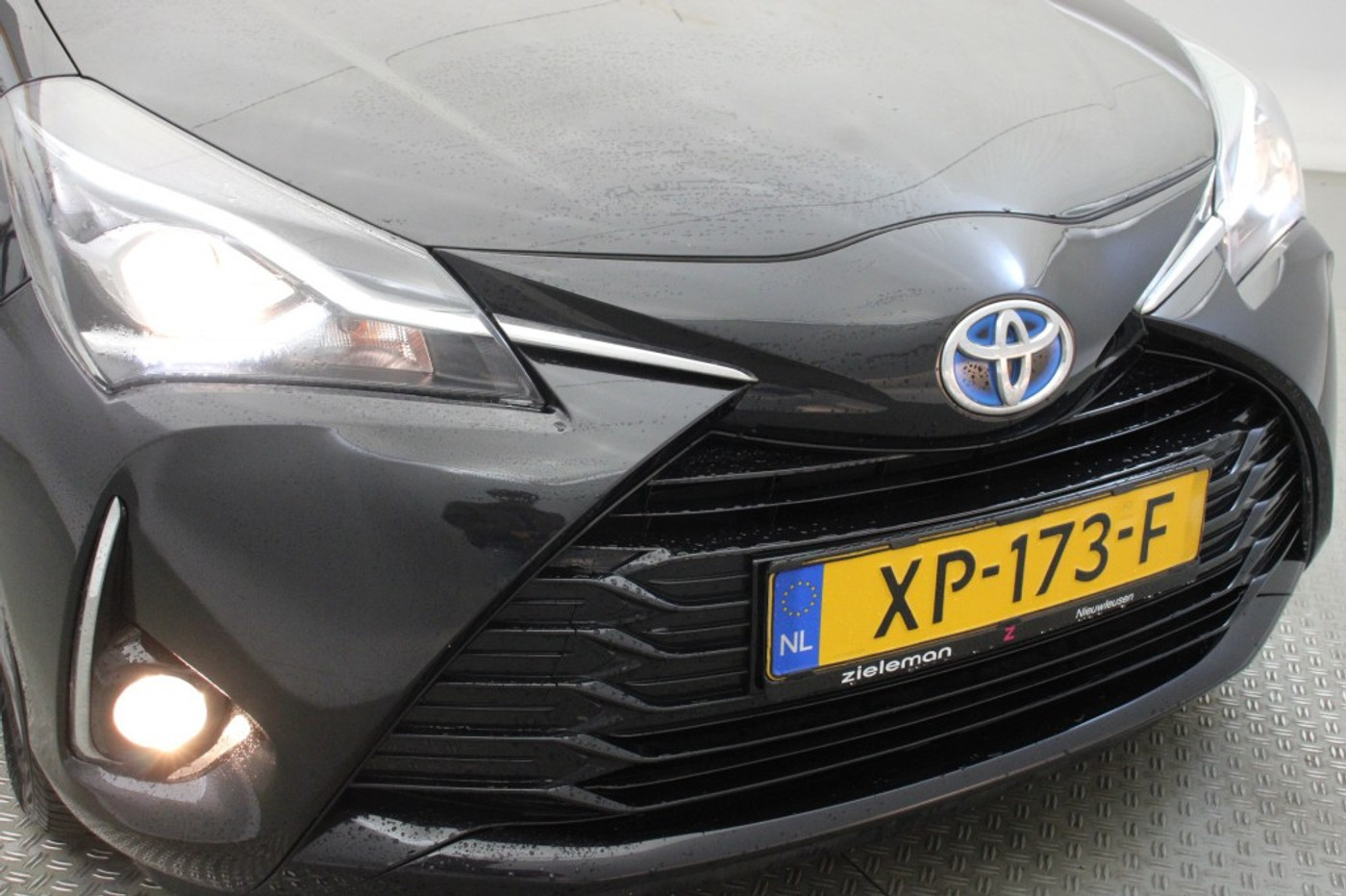 Foto van Toyota Toyota Yaris Hybrid