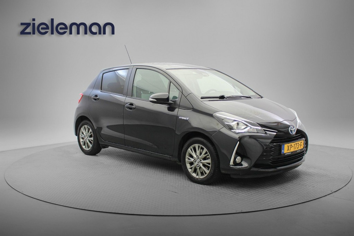 Foto van Toyota Toyota Yaris Hybrid