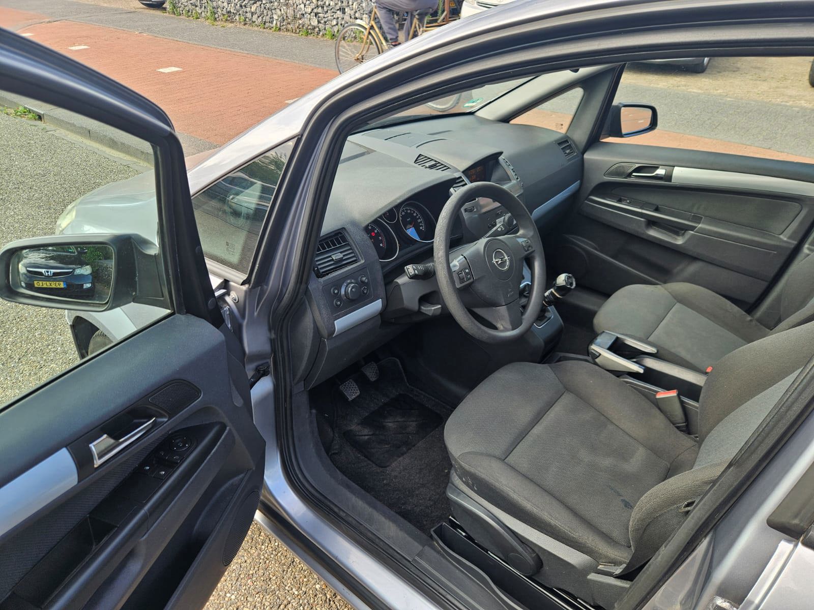Foto van Opel Zafira