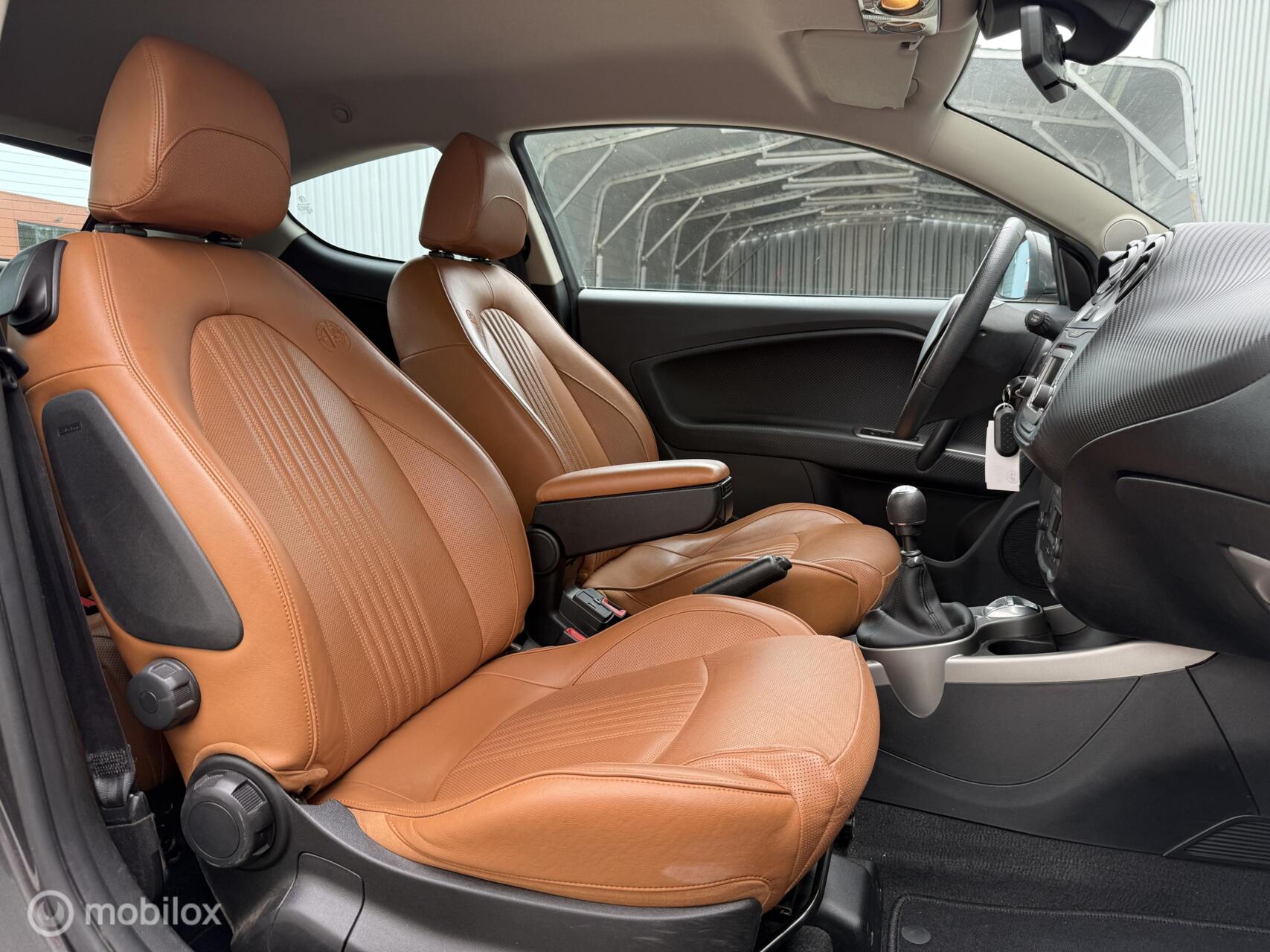 Foto van Alfa Romeo Alfa Mito