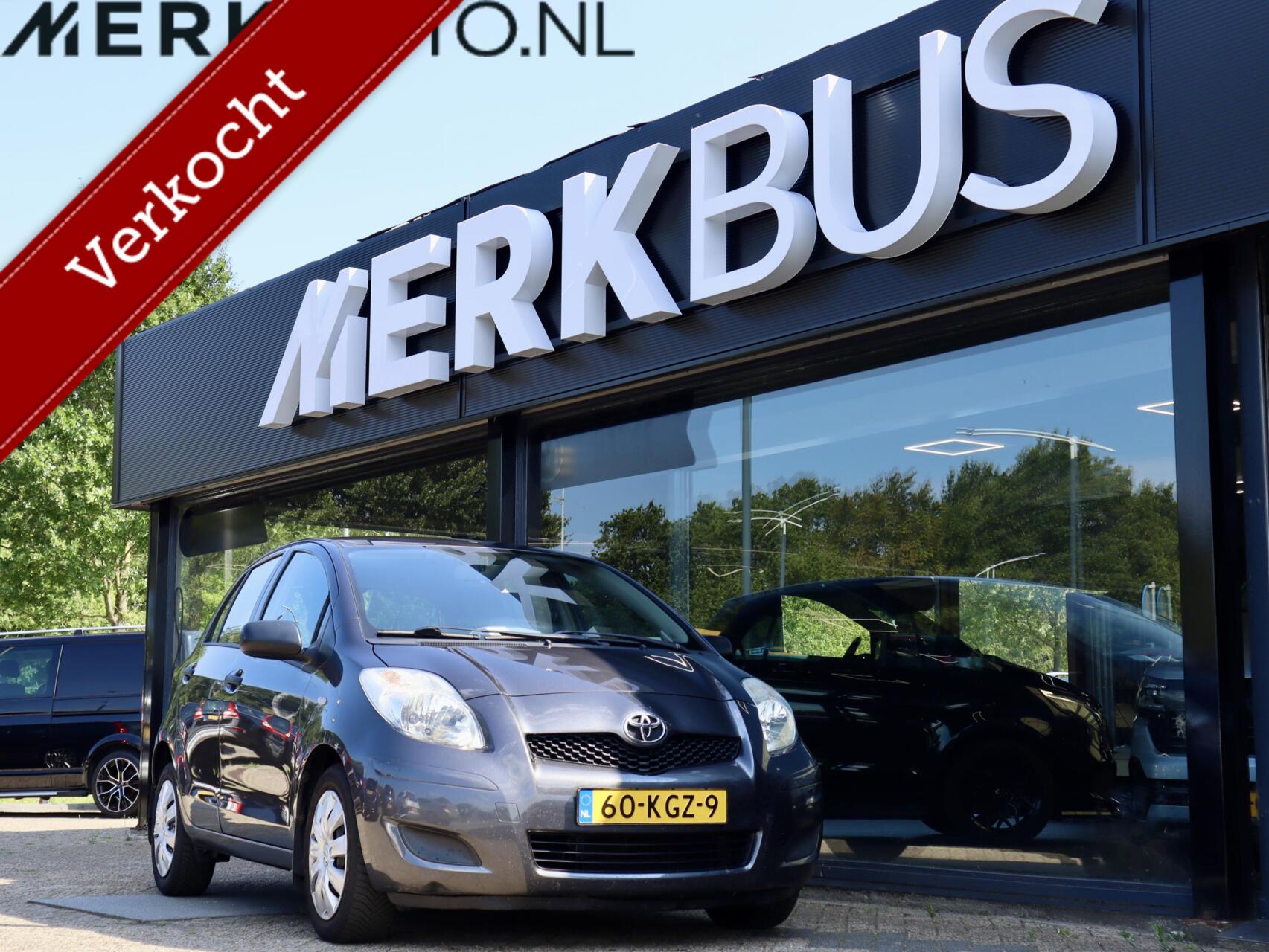 Toyota Toyota Yaris 1.3 VVTi Executive 2009 - voorkant