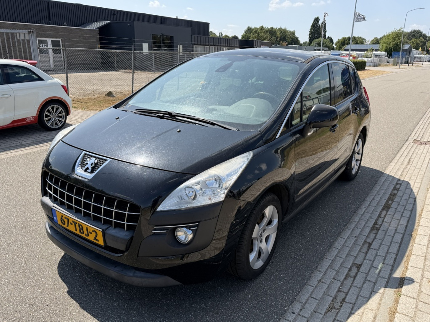 Peugeot 3008 1.6 THP Active 111DKM NAP| CLIMA| NAVI| CRUISE| TREKHAAK 2012 - voorkant