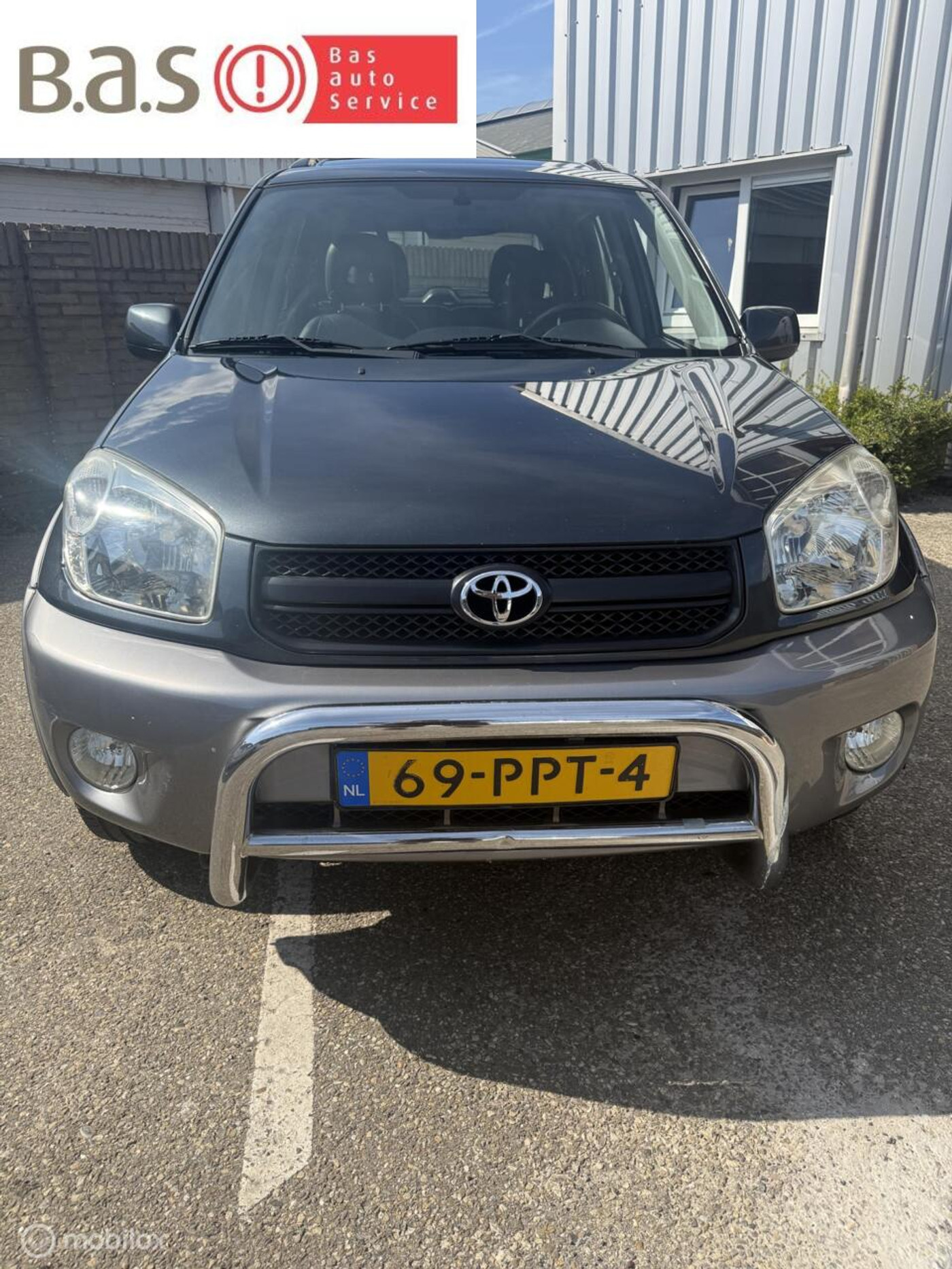 Toyota Toyota Rav4 2.0-16V VVT-i Sol 2004 - voorkant