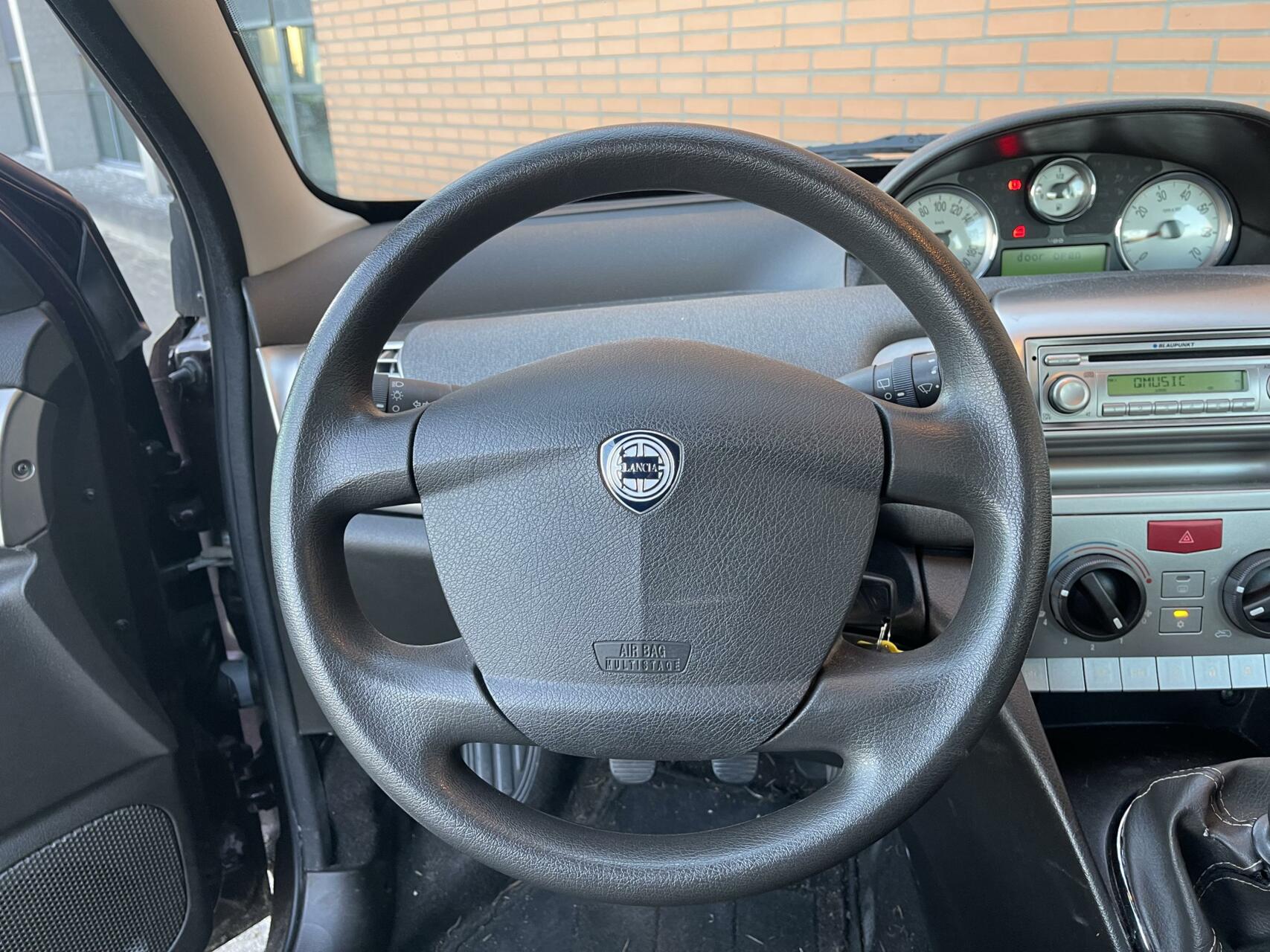 Foto van Lancia Ypsilon