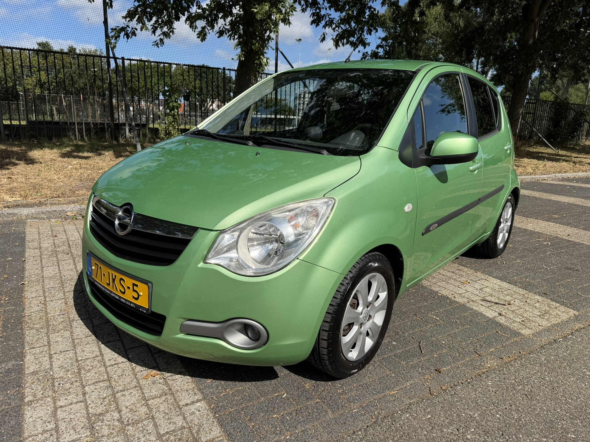 Opel Agila 1.2 Edition 2009 - voorkant